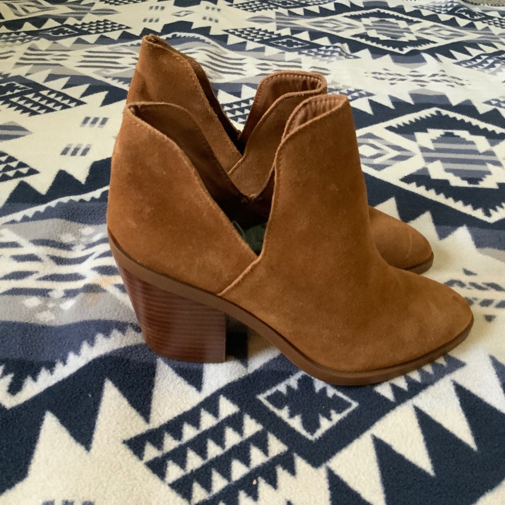 Steve Madden  booties 7